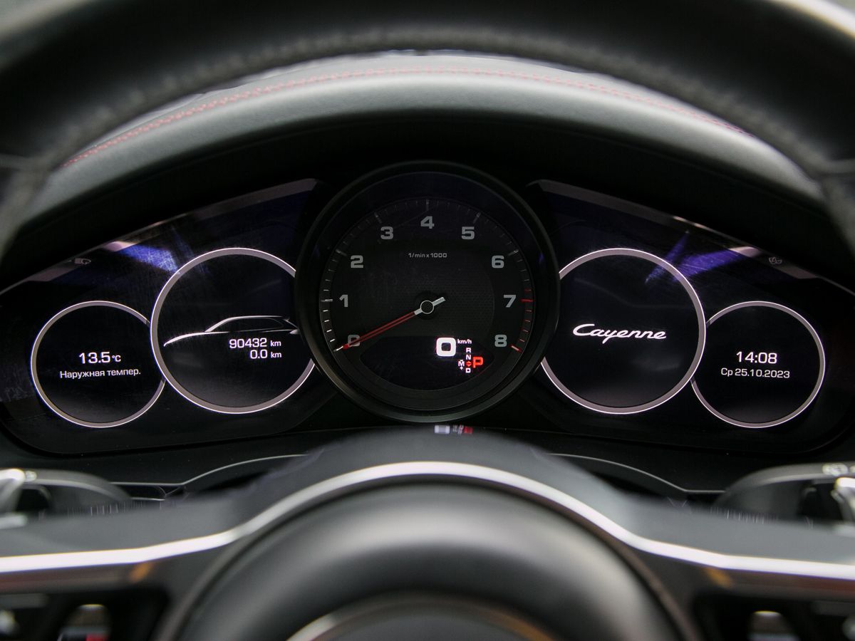 2018 Porsche Cayenne III, Фиолетовый, 6990000 рублей - вид 12