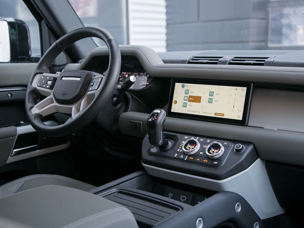 2022 Land Rover Defender II, Черный, 13500000 рублей - вид 33