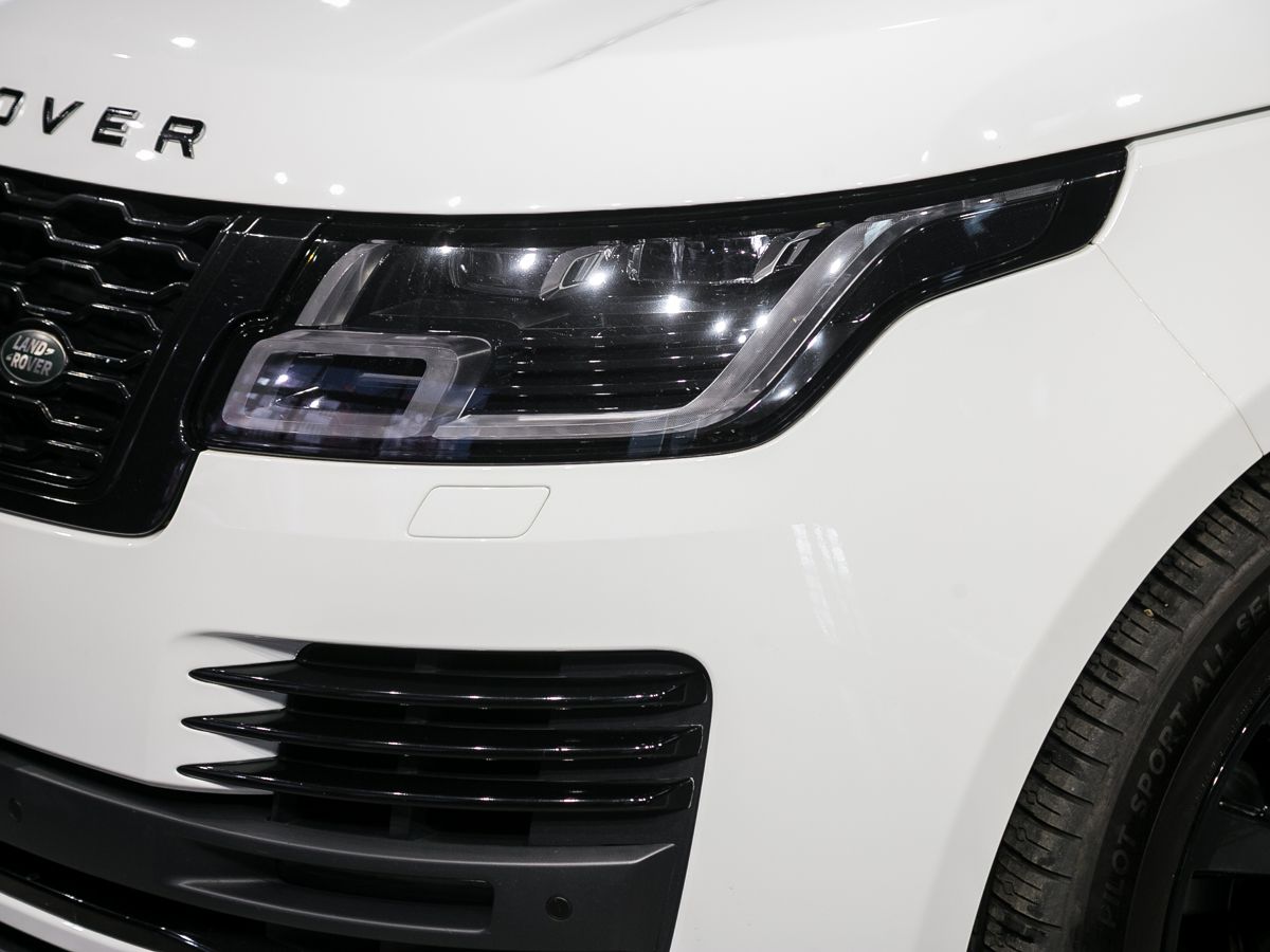 2018 Land Rover Range Rover IV Рестайлинг, Белый, 9490000 рублей - вид 10