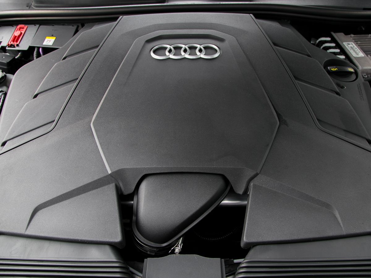 2018 Audi Q8 I (4M), Белый, 6650000 рублей - вид 36