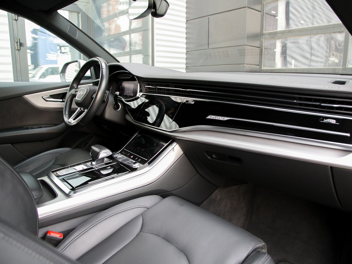 2018 Audi Q8 I (4M), Белый, 6650000 рублей - вид 23
