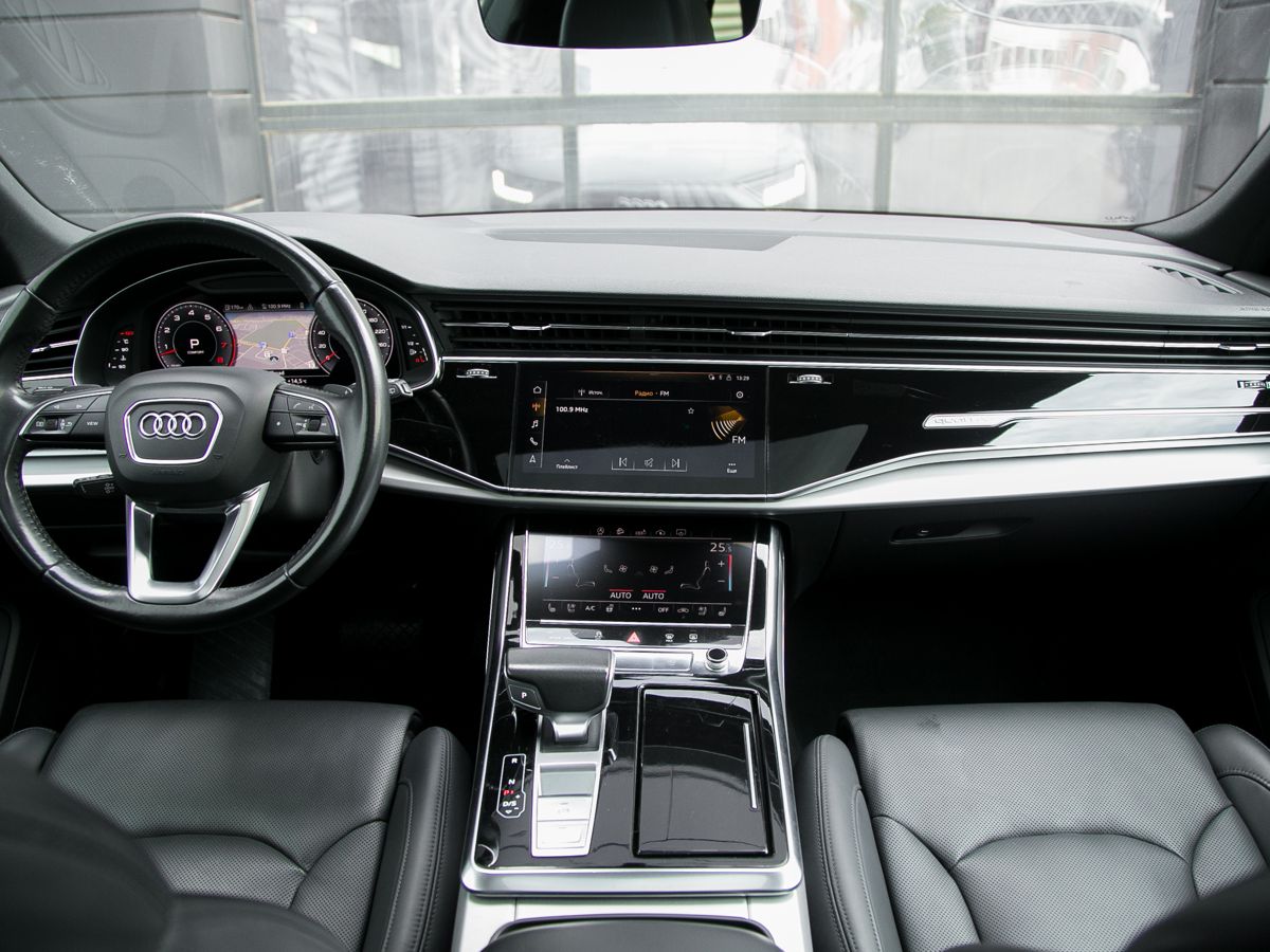 2018 Audi Q8 I (4M), Белый, 6650000 рублей - вид 12