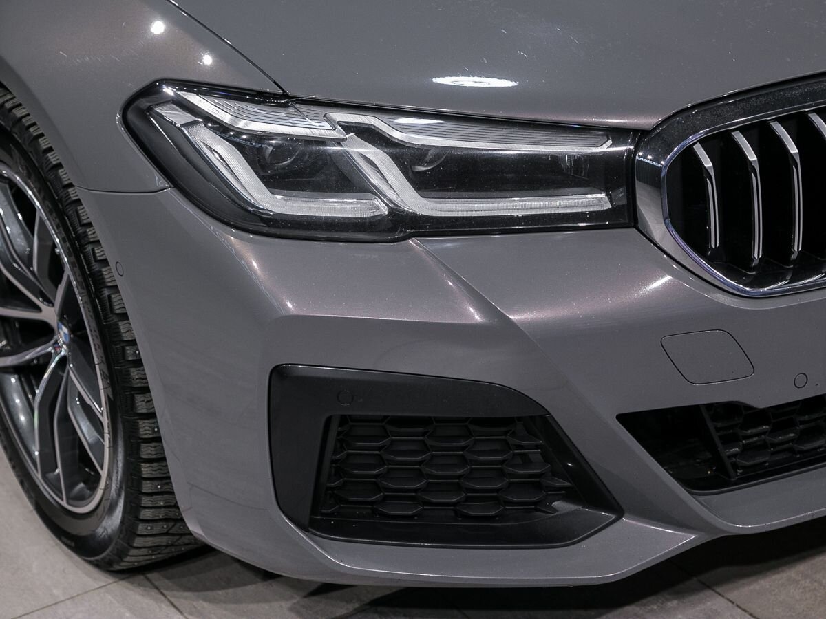 2021 BMW 5 серии VII (G30/G31) Рестайлинг, Серый, 5500000 рублей - вид 7