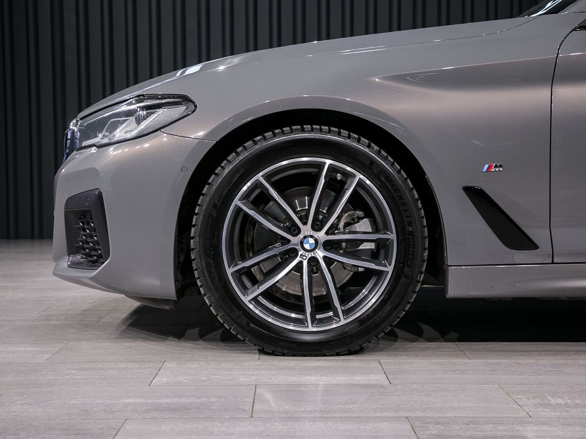 2021 BMW 5 серии VII (G30/G31) Рестайлинг, Серый, 5500000 рублей - вид 11