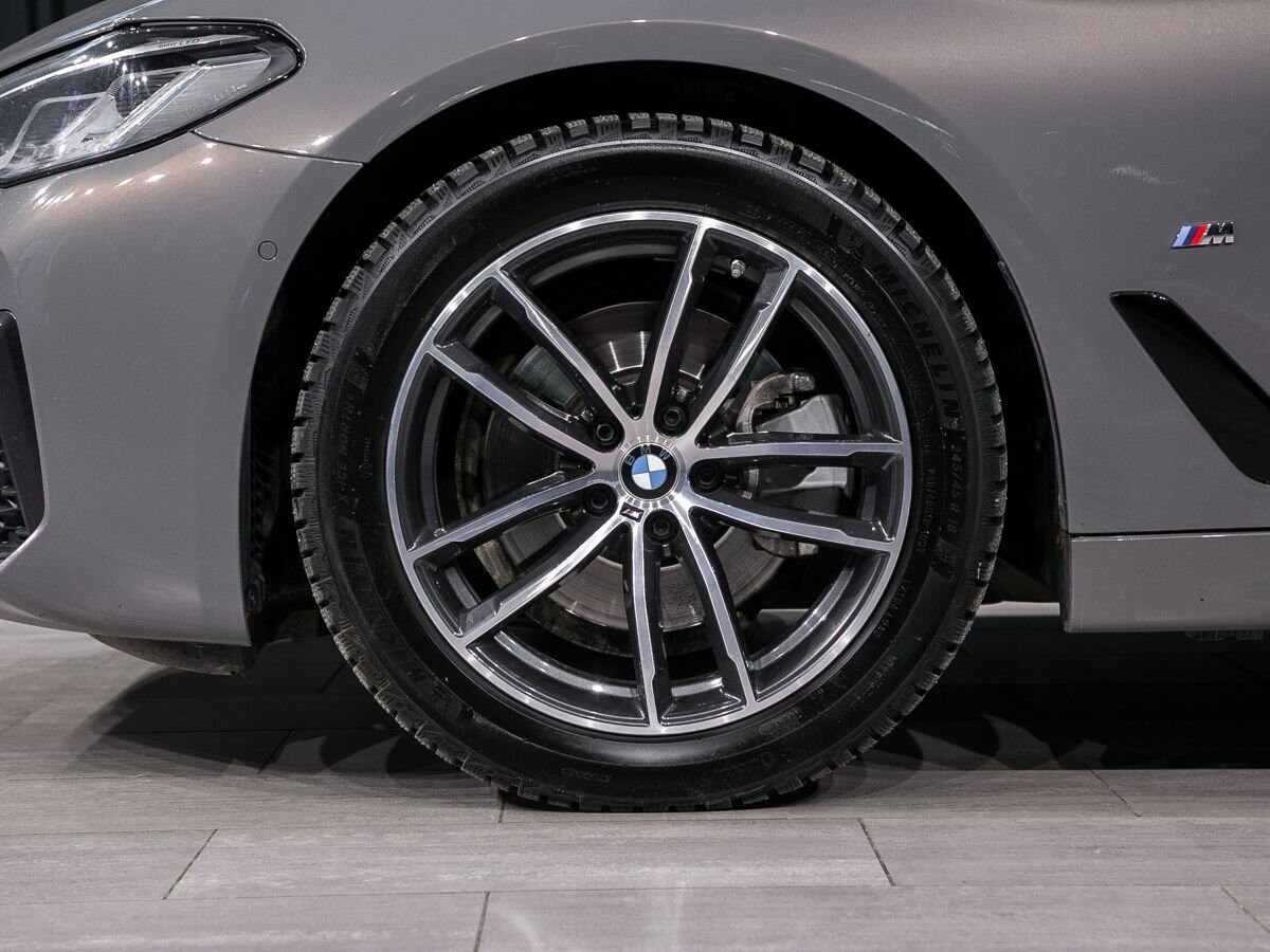 2021 BMW 5 серии VII (G30/G31) Рестайлинг, Серый, 5500000 рублей - вид 12