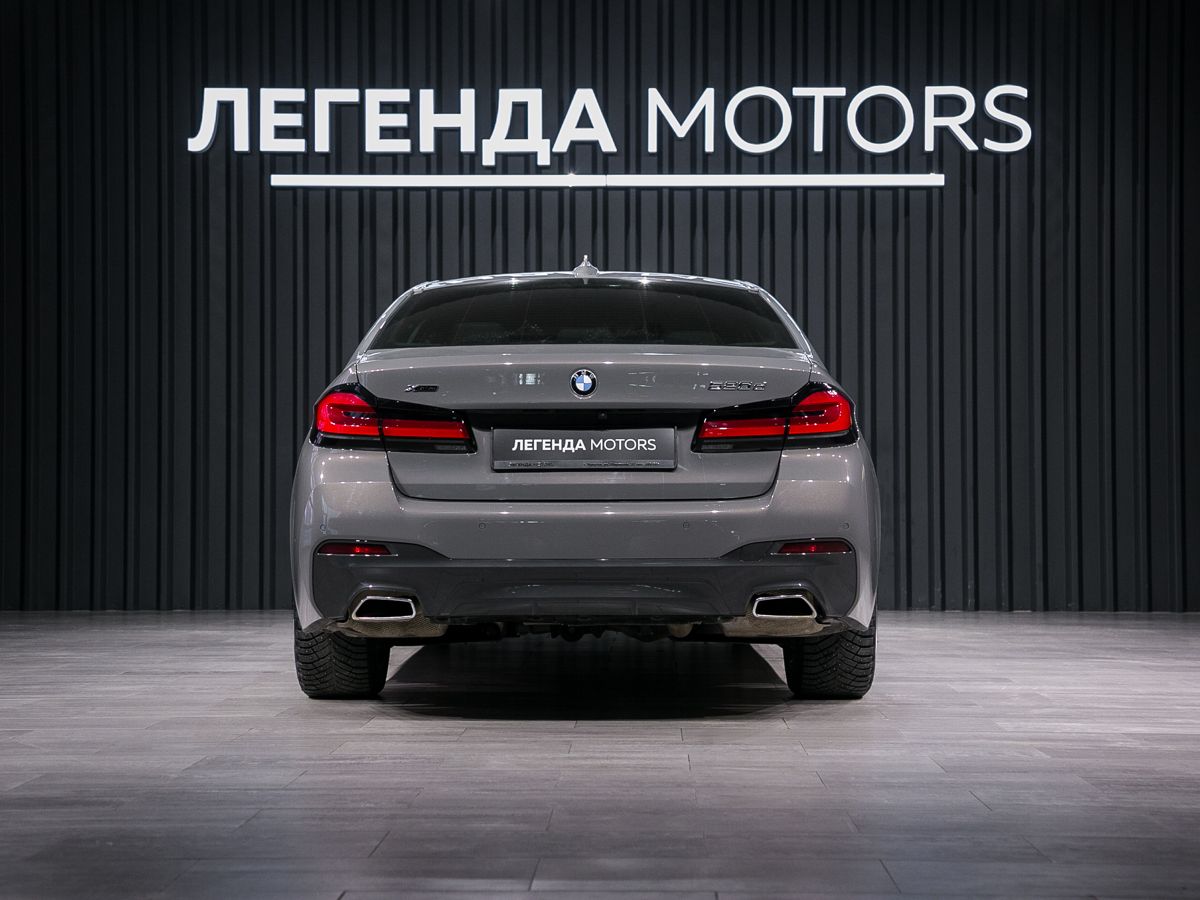 2021 BMW 5 серии VII (G30/G31) Рестайлинг, Серый, 5500000 рублей, вид 5