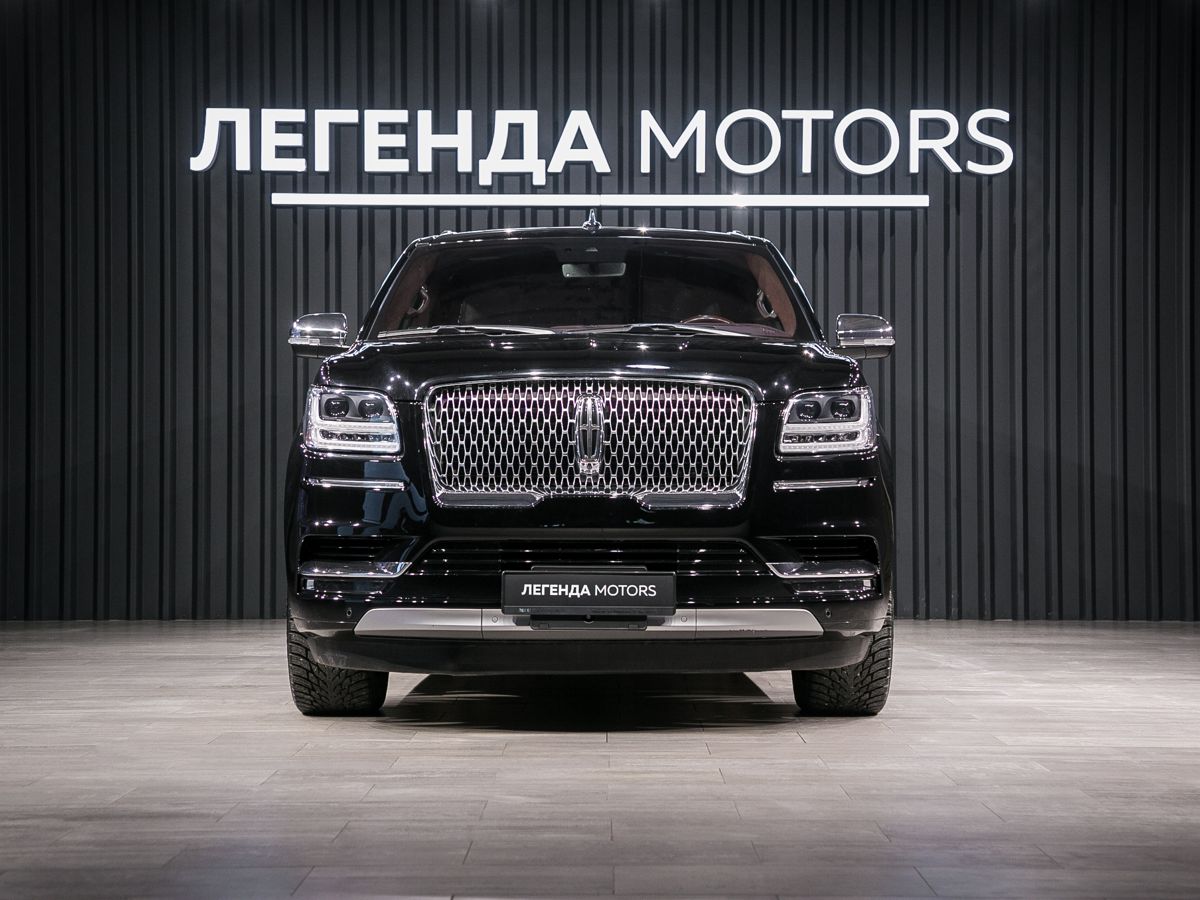 2018 Lincoln Navigator IV, Черный, 7995000 рублей, вид 2