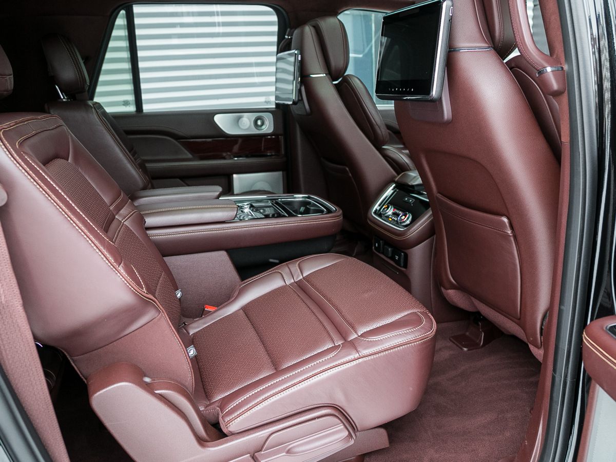 2018 Lincoln Navigator IV, Черный, 7900000 рублей - вид 22