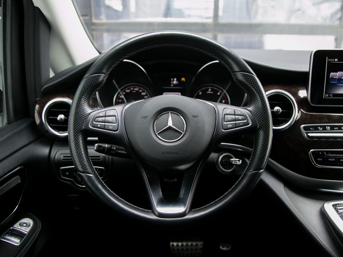 2014 Mercedes-Benz V-Класс II, Черный, 4090000 рублей - вид 13