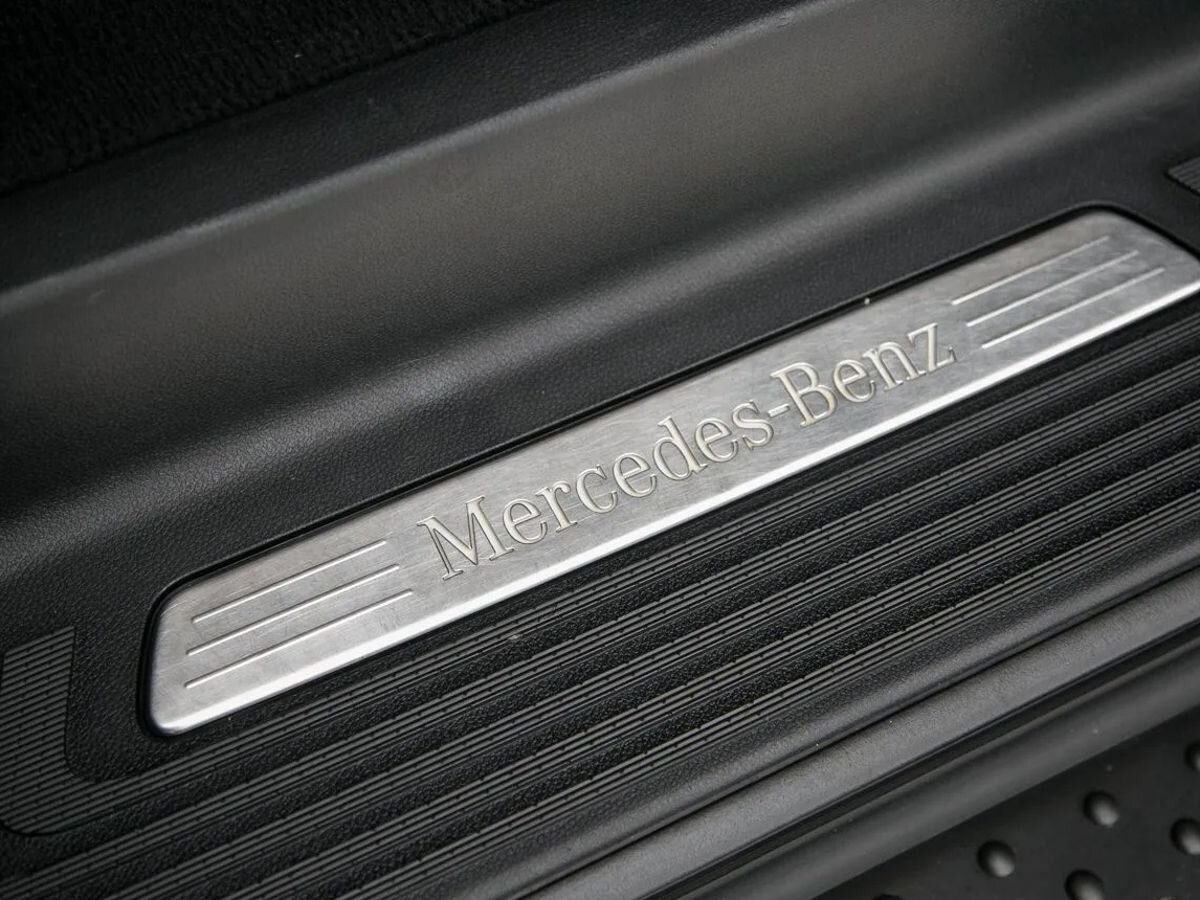 2014 Mercedes-Benz V-Класс II, Черный, 4090000 рублей - вид 34
