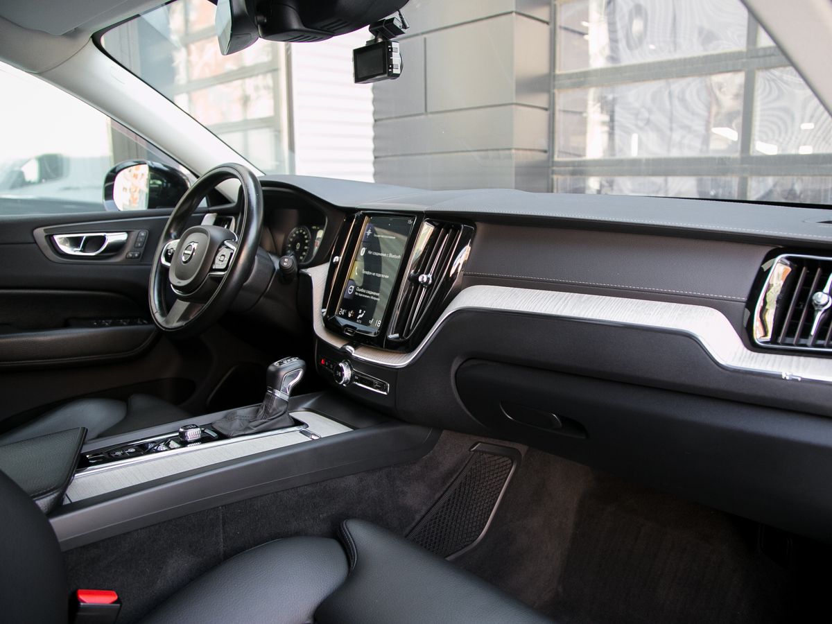 2019 Volvo XC60 II, Черный, 4250000 рублей - вид 35