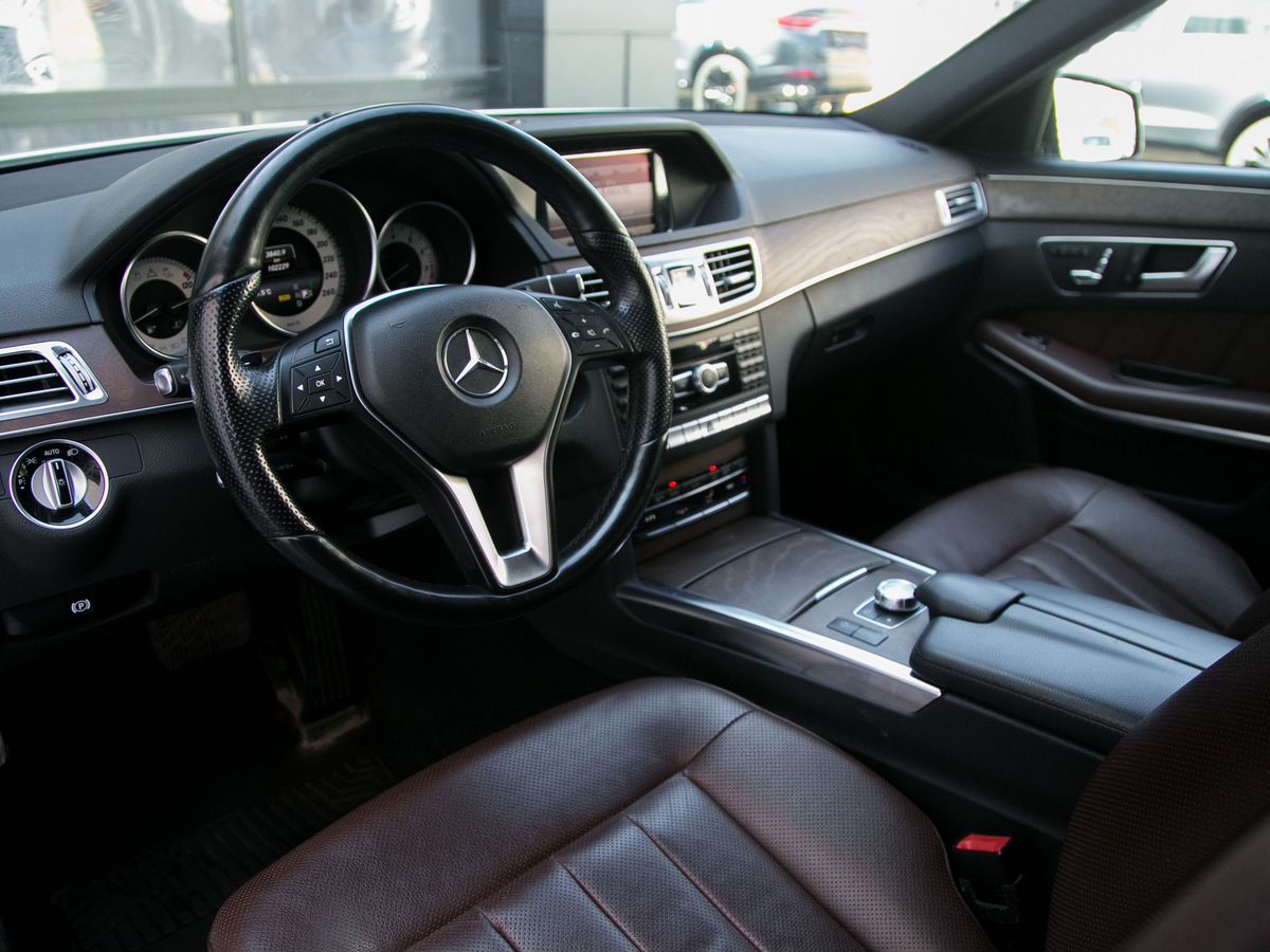 2013 Mercedes-Benz E-Класс IV (W212, S212, C207) Рестайлинг, Белый, 2600000 рублей - вид 27