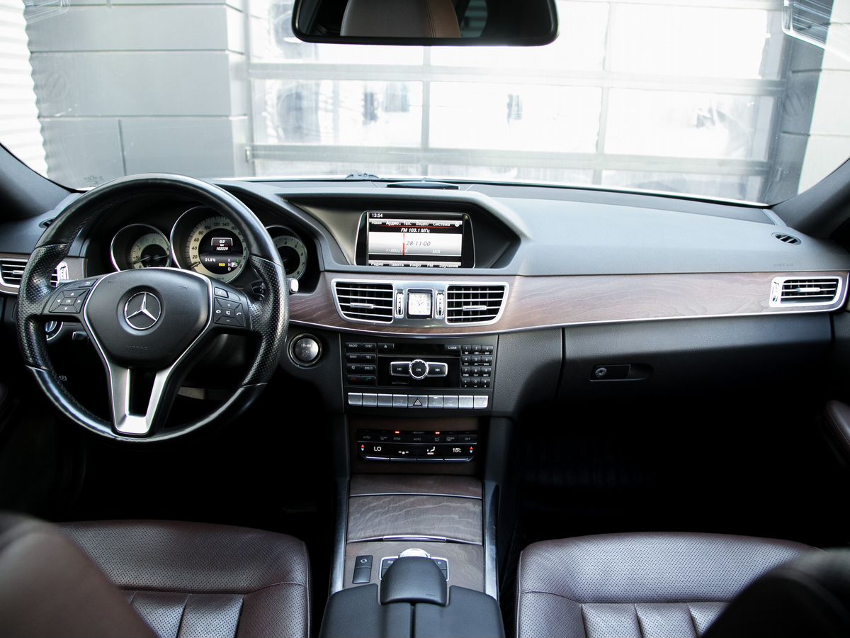 2013 Mercedes-Benz E-Класс IV (W212, S212, C207) Рестайлинг, Белый, 2600000 рублей - вид 13