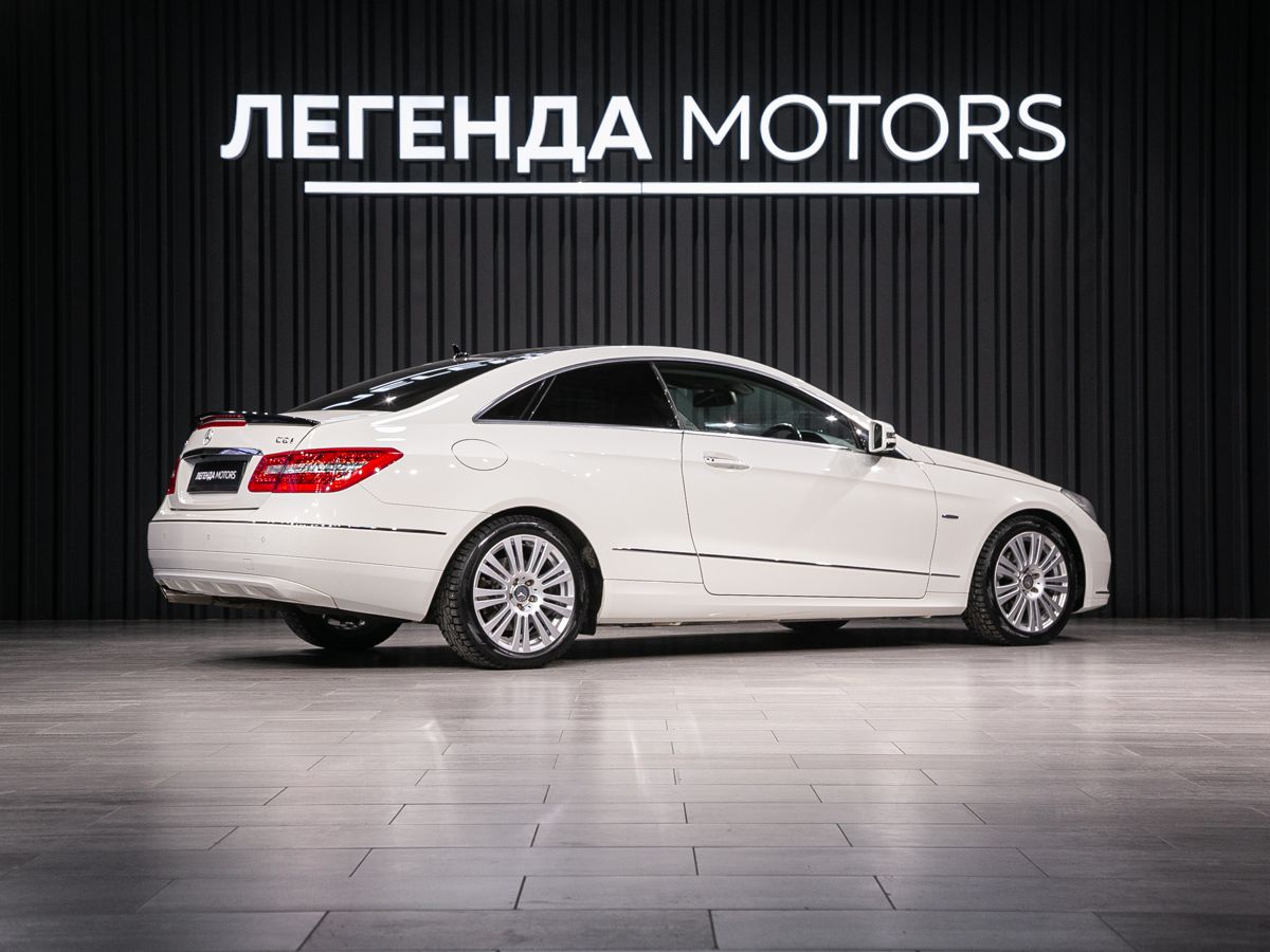 2011 Mercedes-Benz E-Класс IV (W212, S212, C207), Белый, 1650000 рублей - вид 4