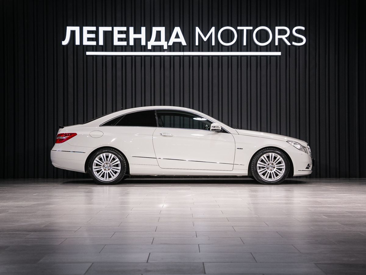 2011 Mercedes-Benz E-Класс IV (W212, S212, C207), Белый, 1650000 рублей - вид 3