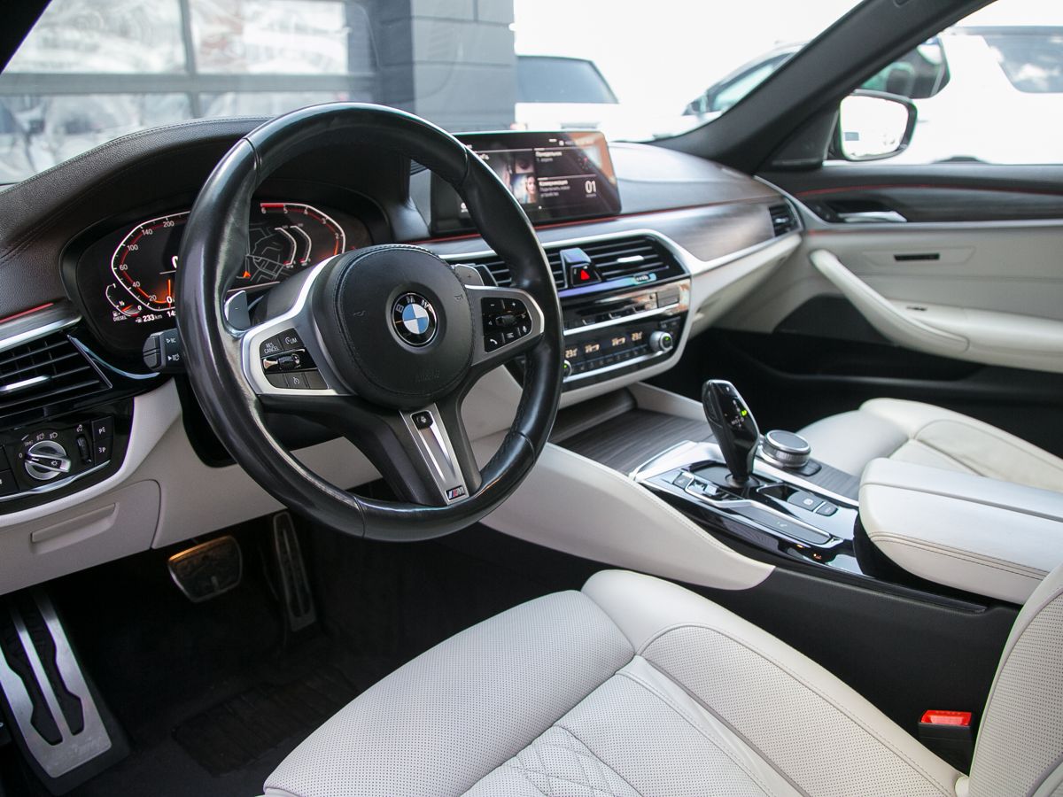 2019 BMW 5 серии VII (G30/G31), Серый, 5490000 рублей - вид 30