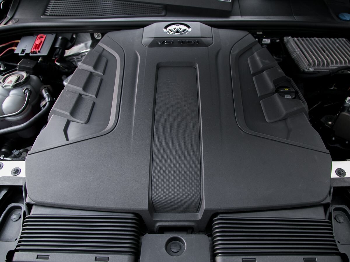 2019 Volkswagen Touareg III, Черный, 5090000 рублей - вид 34