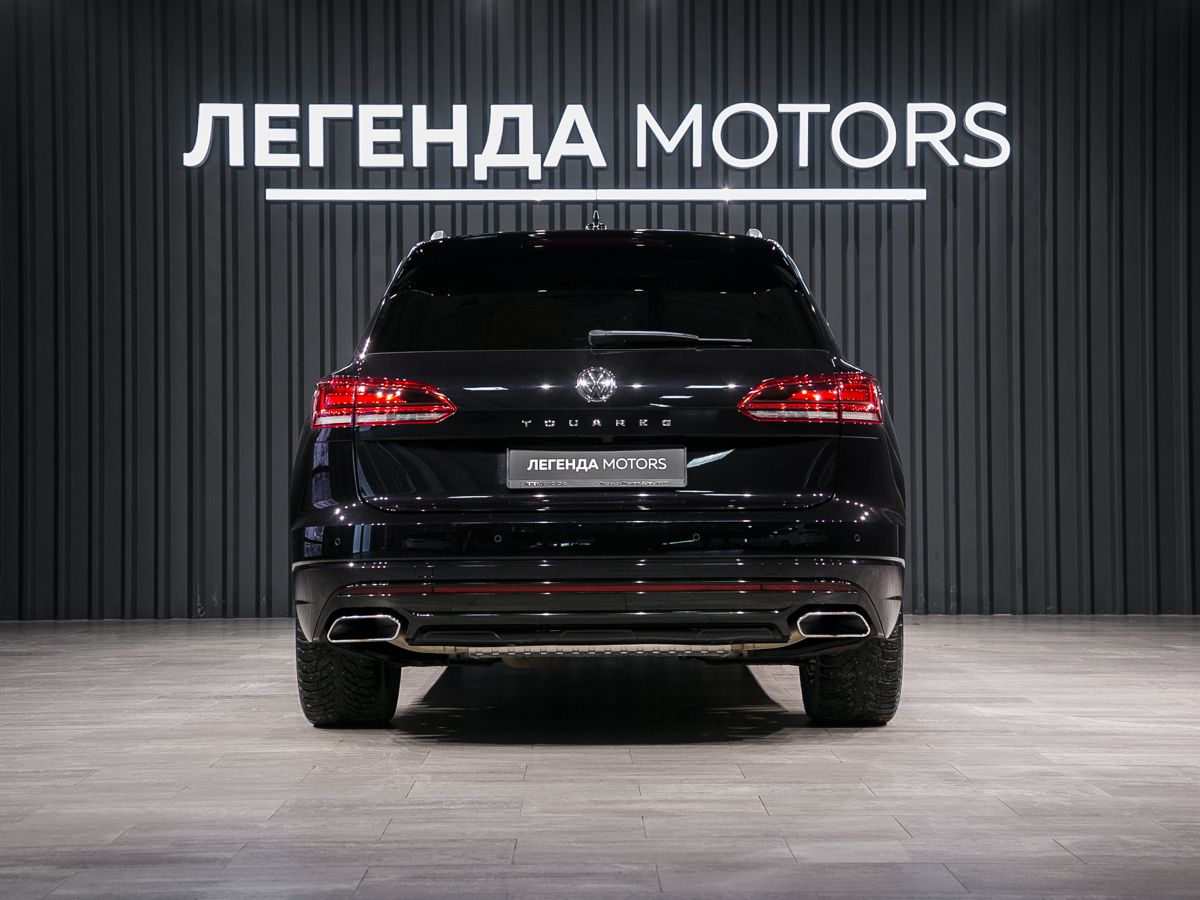 2019 Volkswagen Touareg III, Черный, 5140000 рублей, вид 5