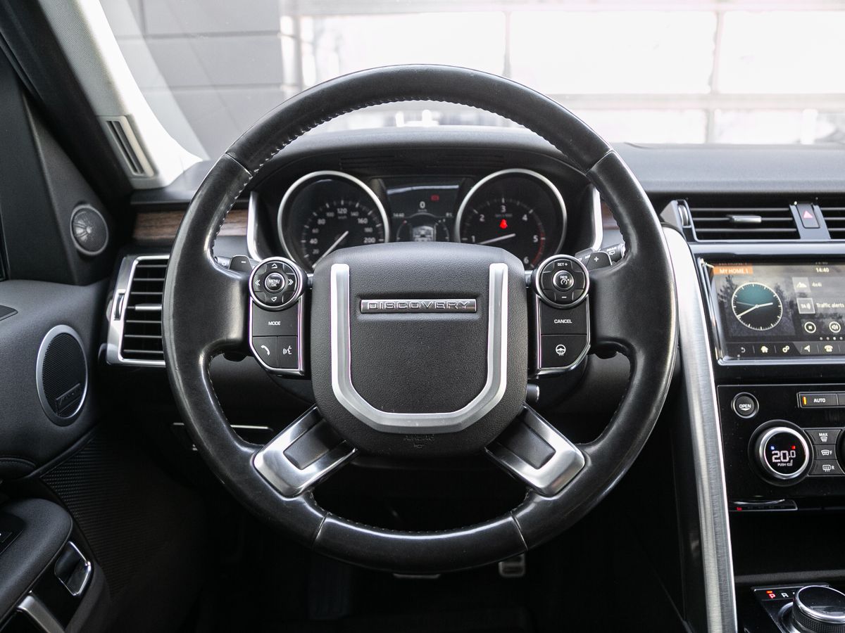 2017 Land Rover Discovery V, Серый, 4750000 рублей - вид 15