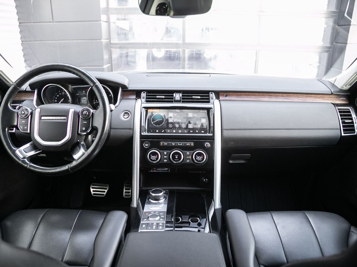2017 Land Rover Discovery V, Серый, 4750000 рублей - вид 13