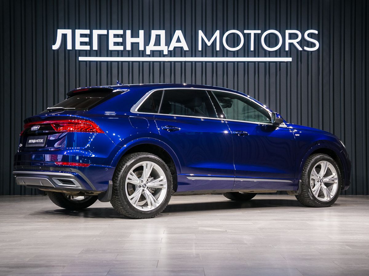 2019 Audi Q8 I (4M), Синий, 7900000 рублей, вид 4