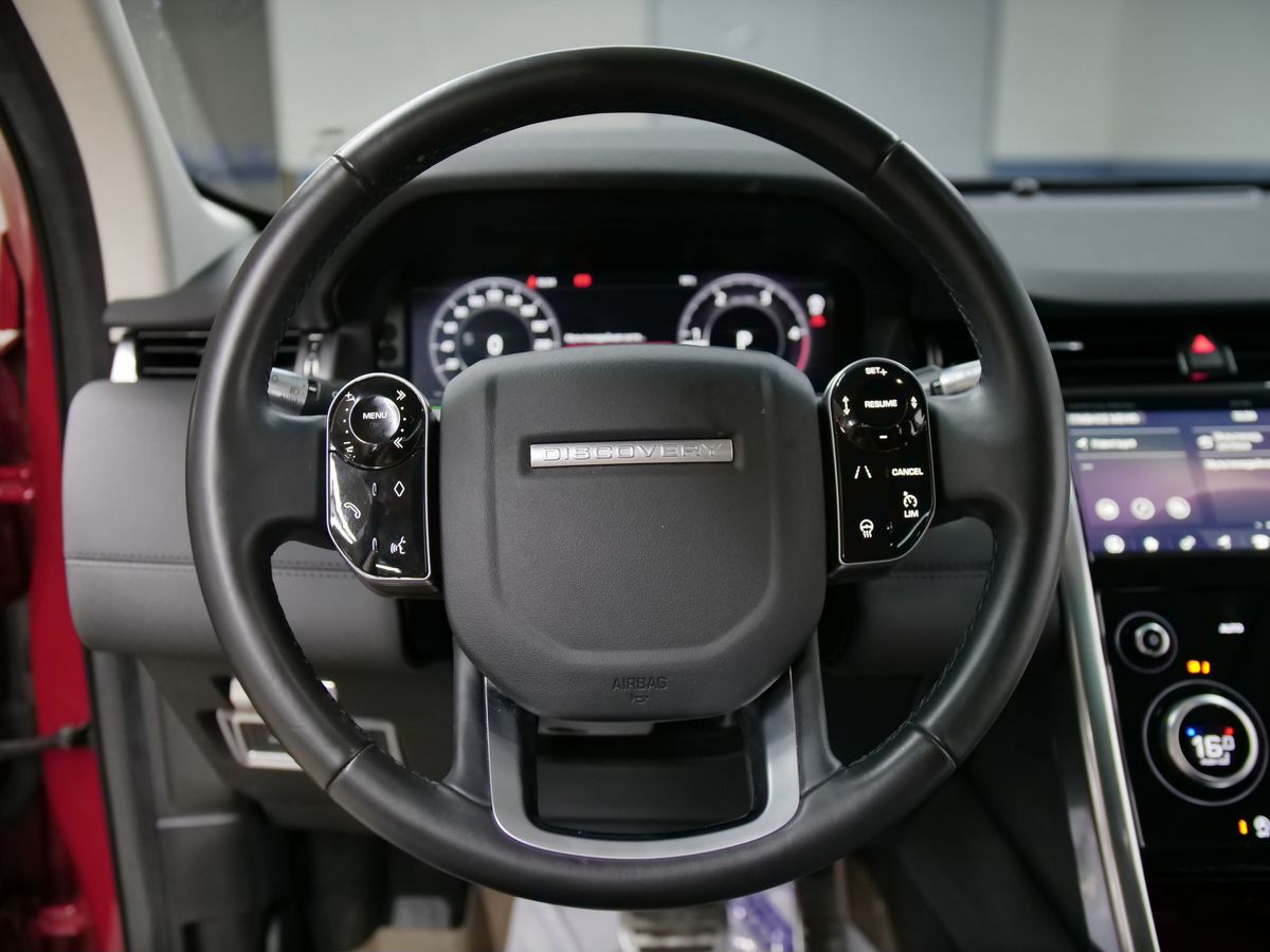 2020 Land Rover Discovery Sport I Рестайлинг, Красный, 4595000 рублей - вид 13