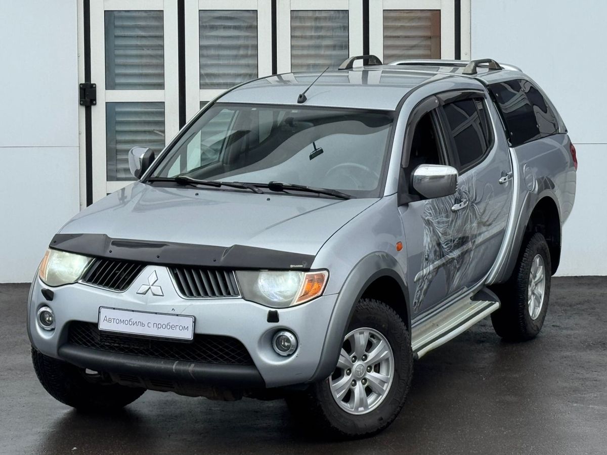 Mitsubishi L200 2.5d MT (136 л.с.) 4WD