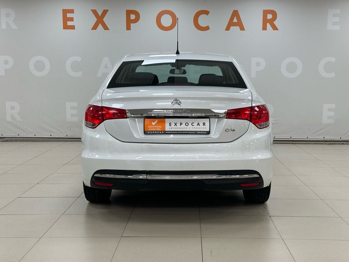 car-image