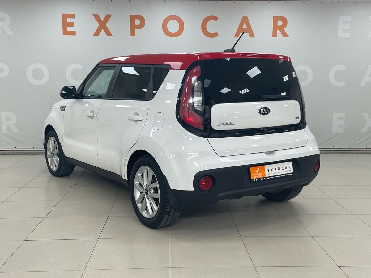 car-image