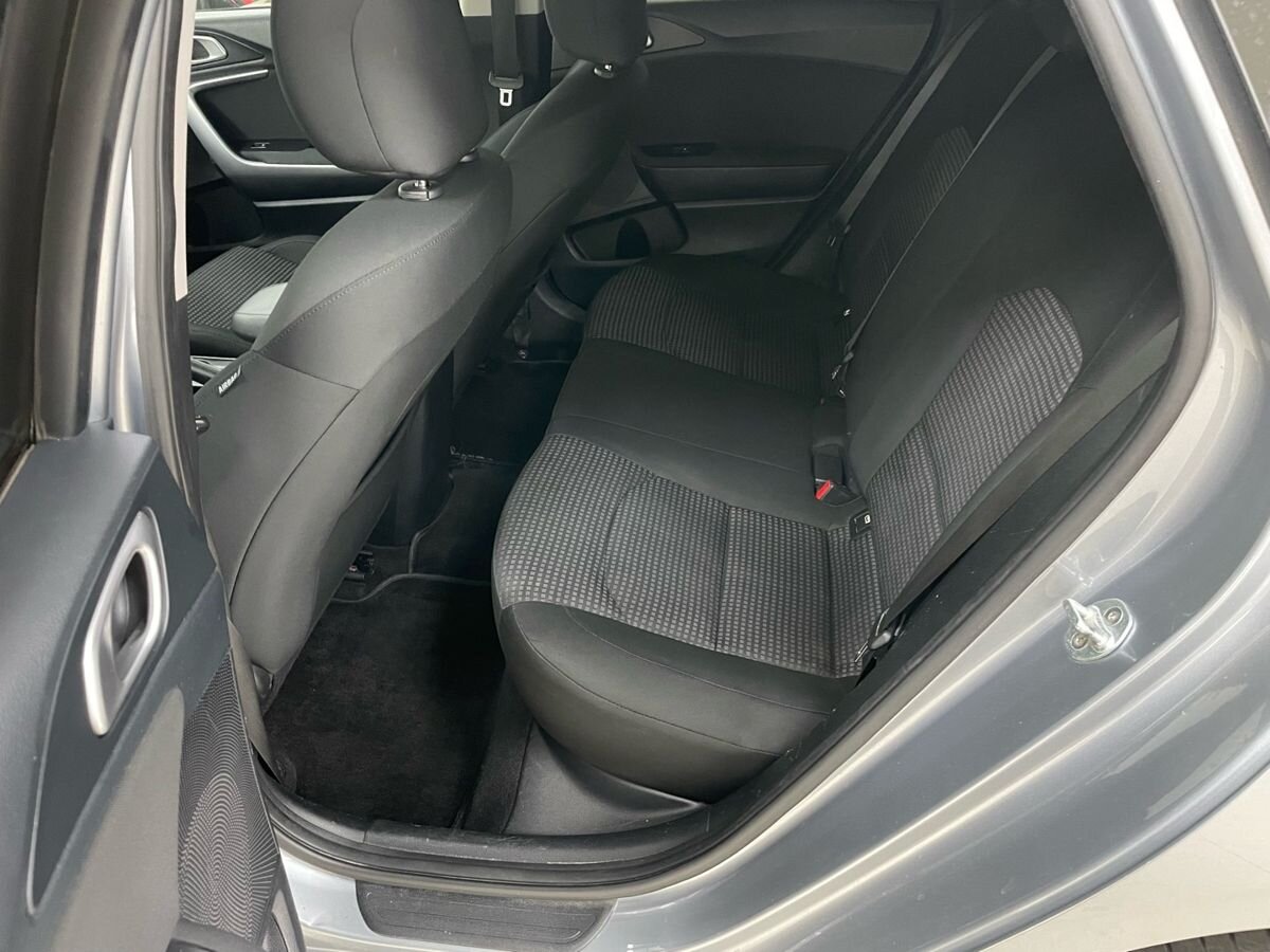 car-image