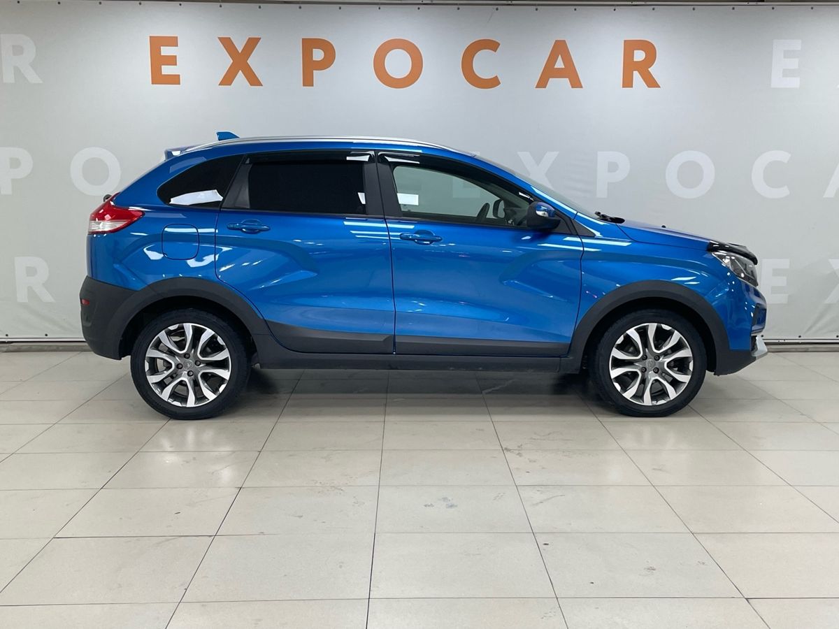 car-image