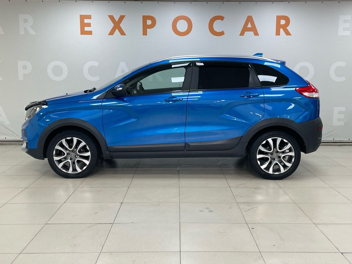 car-image