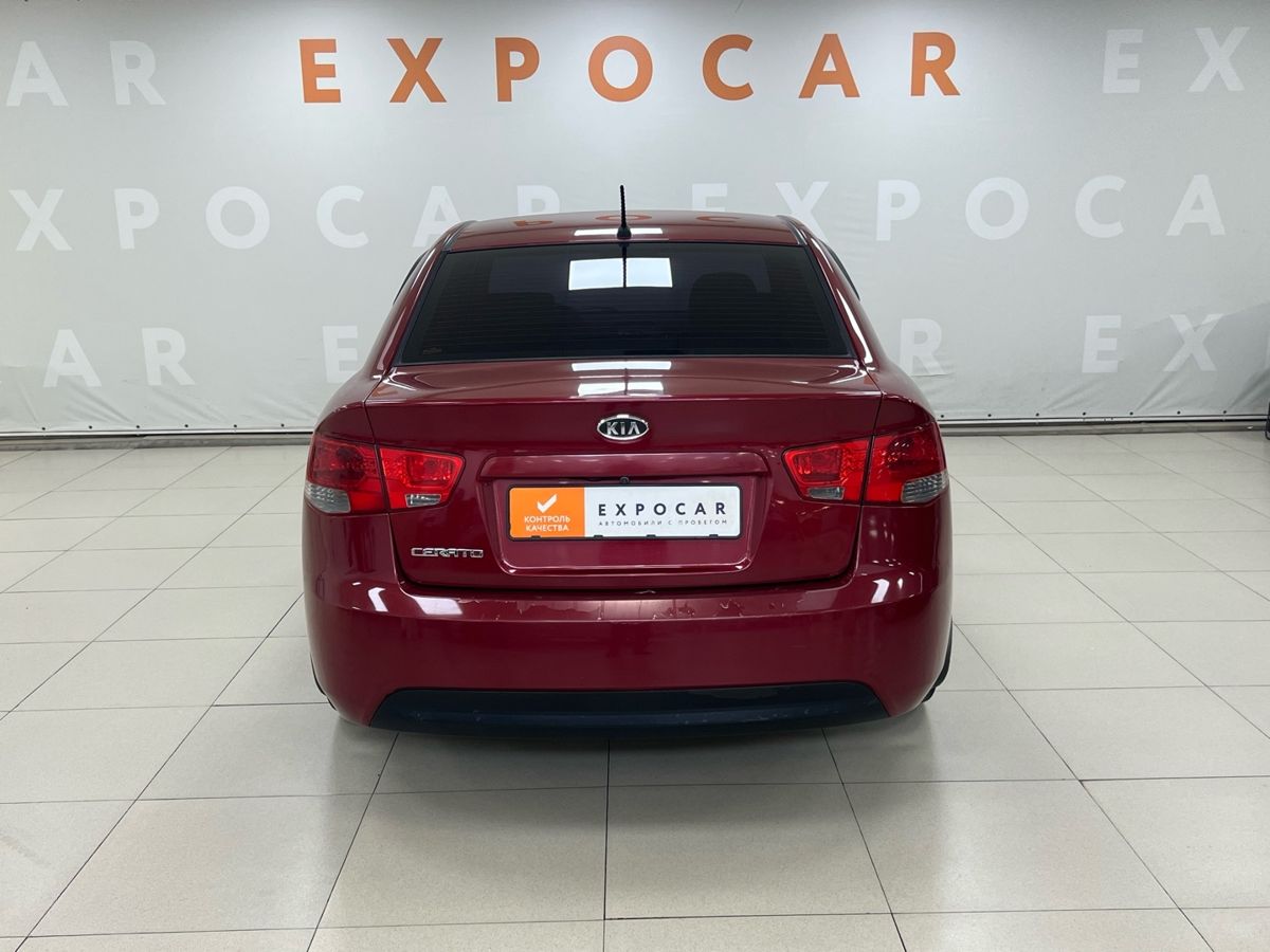 car-image