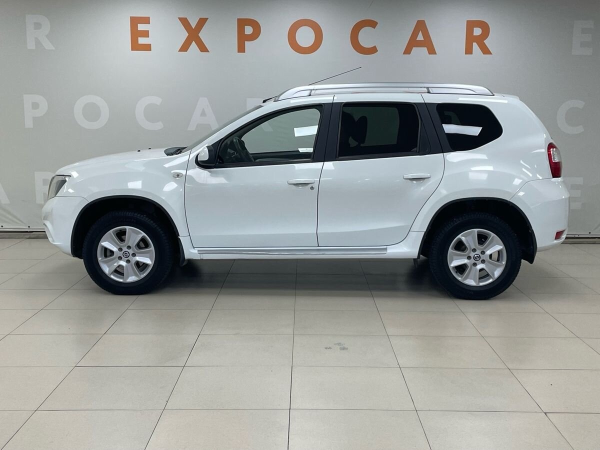 car-image