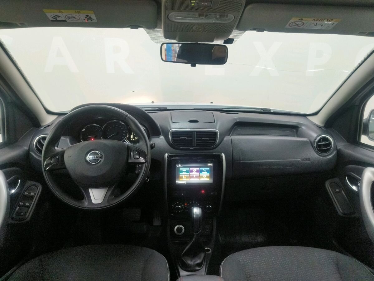 car-image