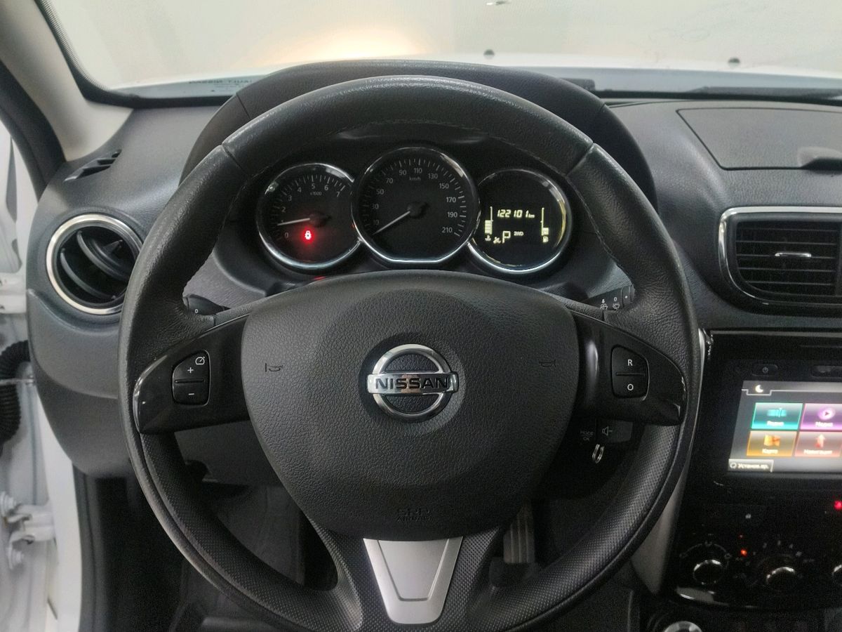 car-image