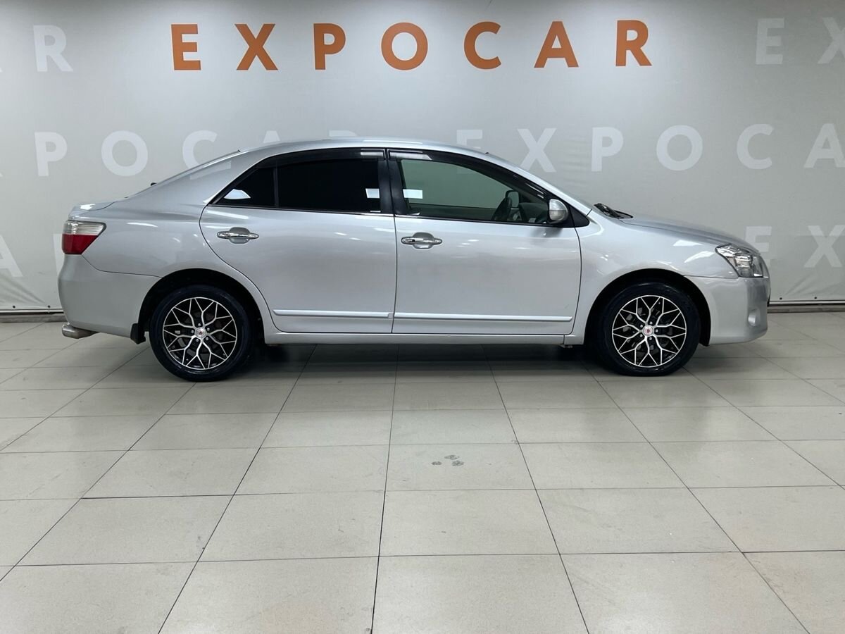 car-image