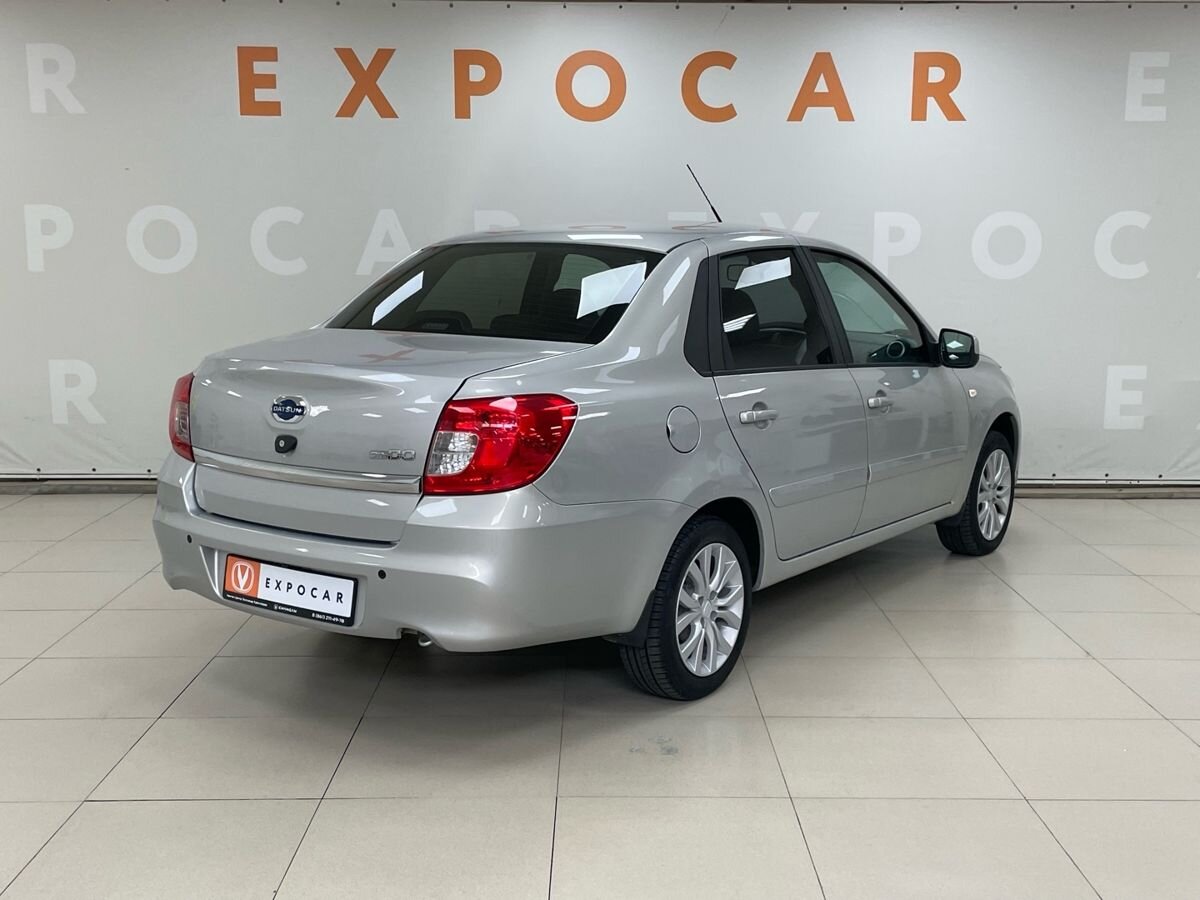 car-image