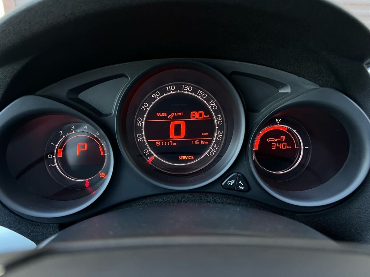 car-image