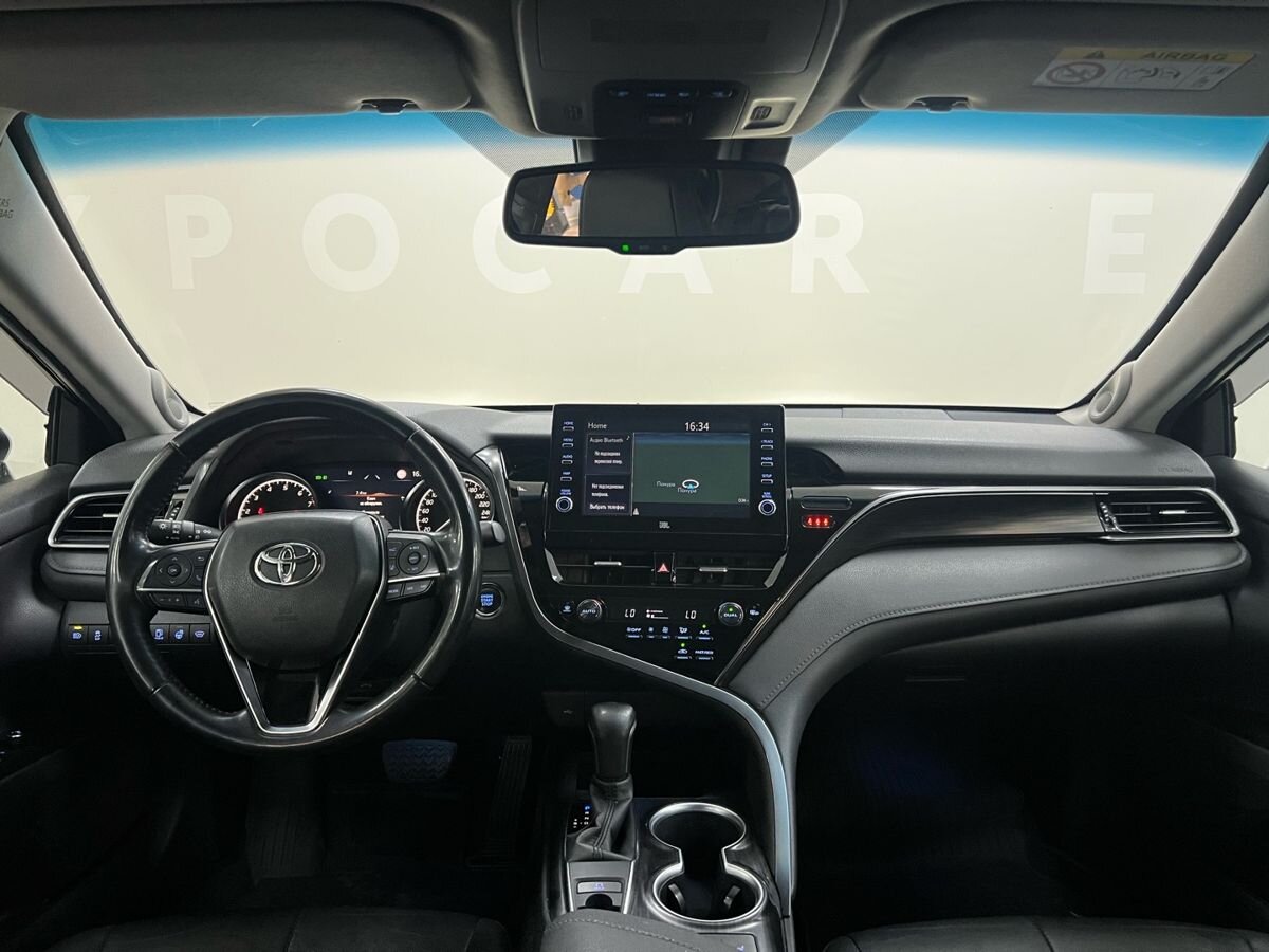 car-image