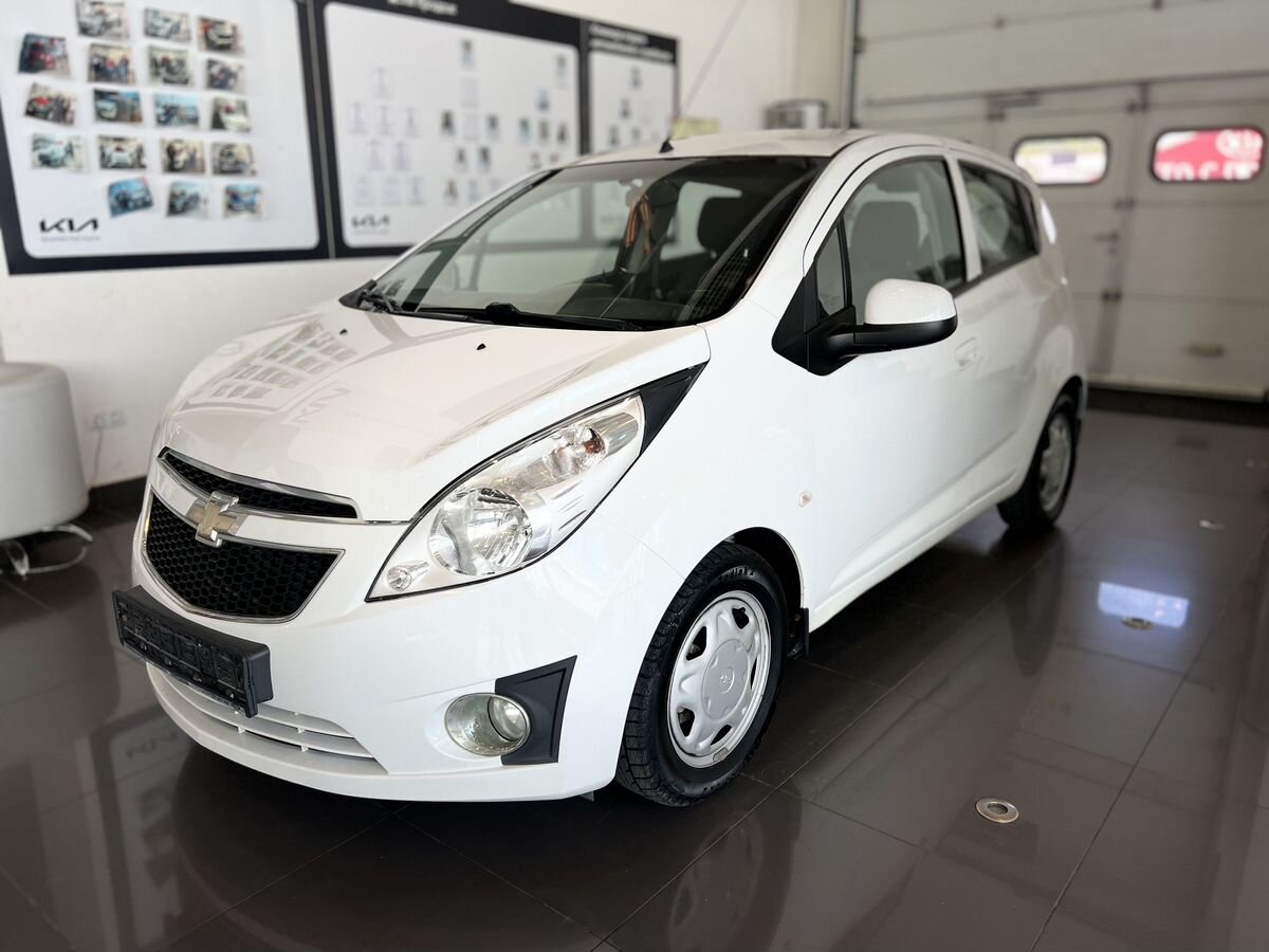 Chevrolet Spark 2013 Р±РµР»С‹Р№