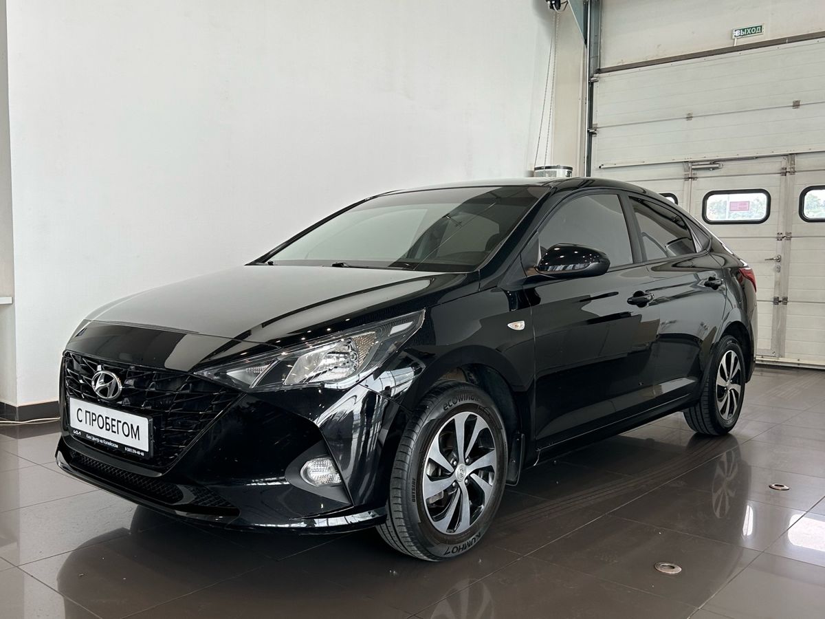 Продажа Hyundai Solaris II 2018 с пробегом: цена 1689700 руб, 2018 год,  Челябинск