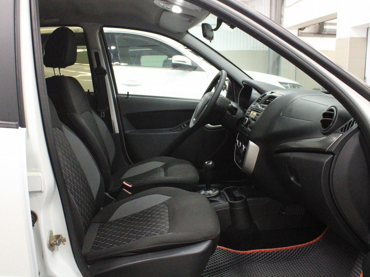 car-image