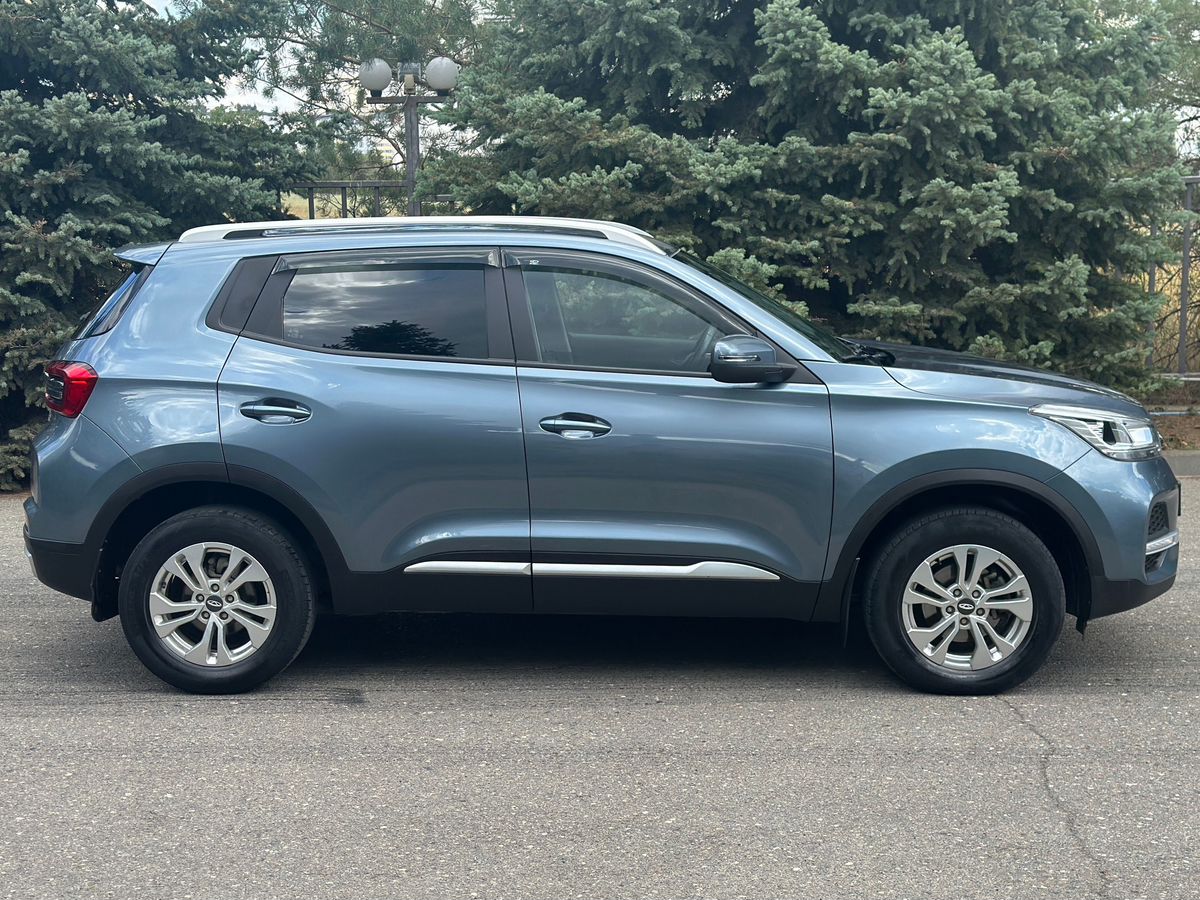car-image