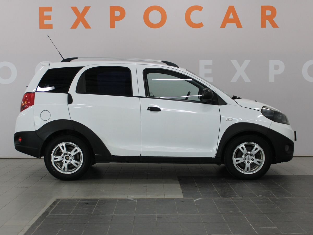 car-image