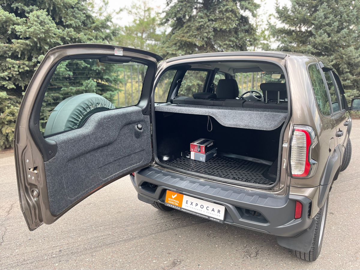 car-image