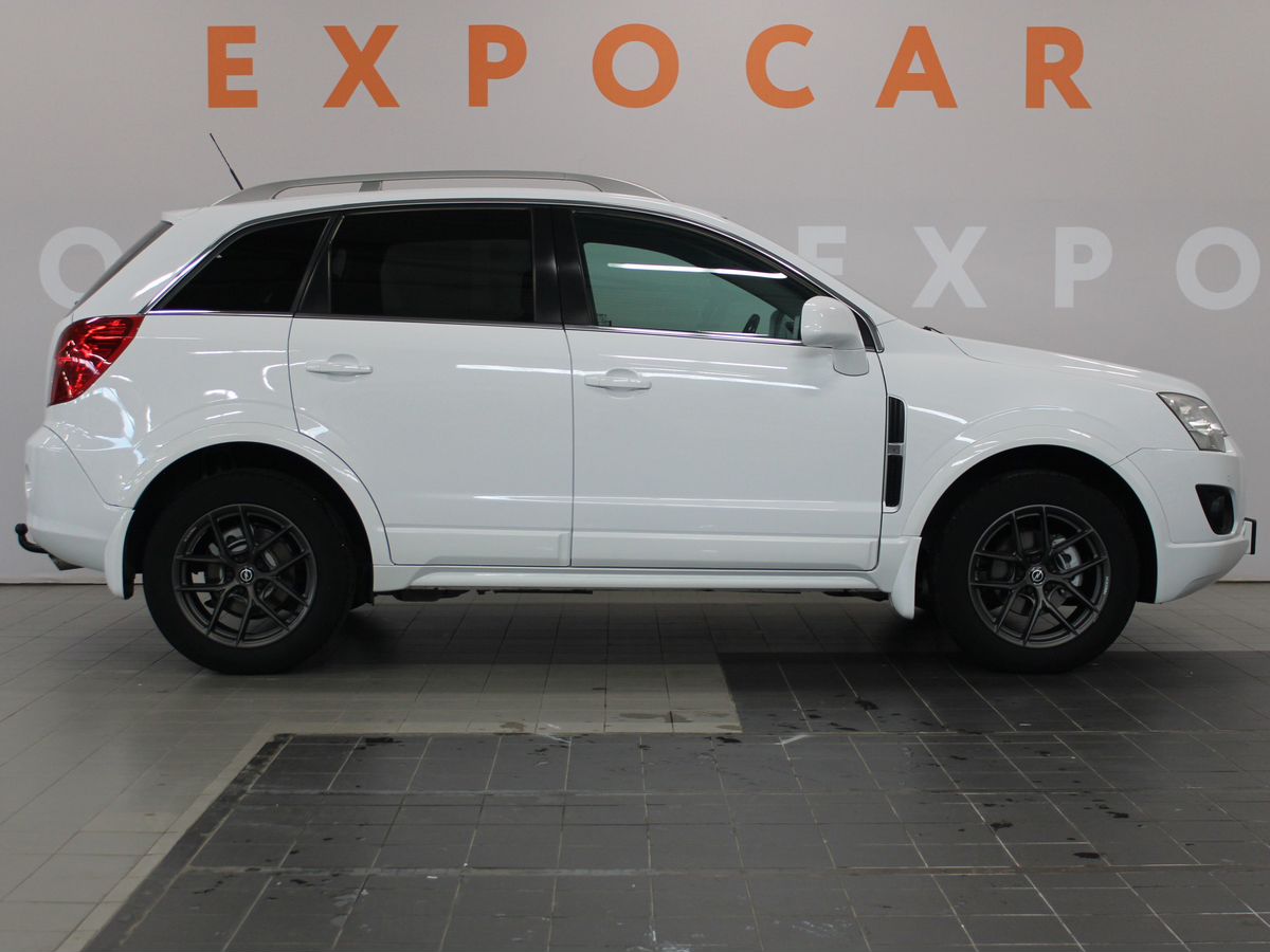 car-image