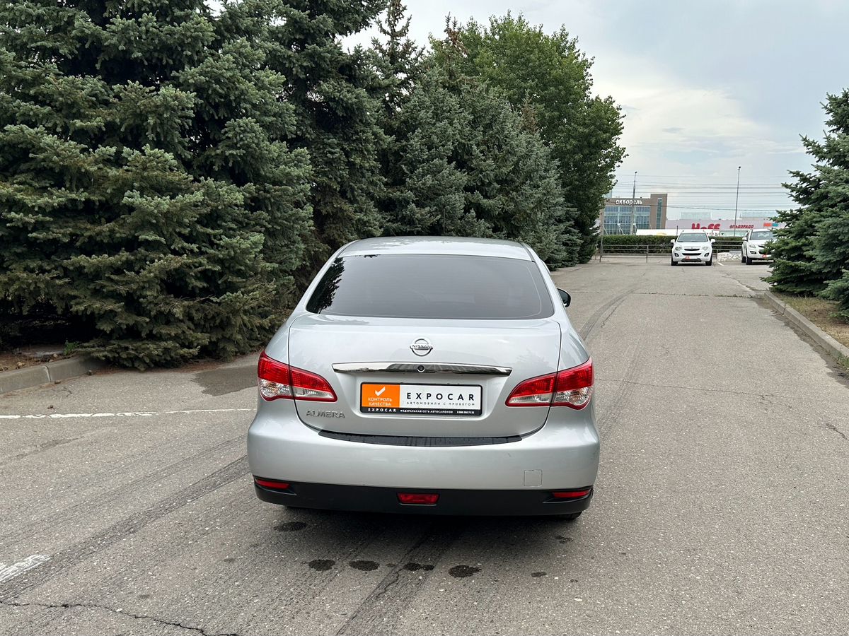 car-image