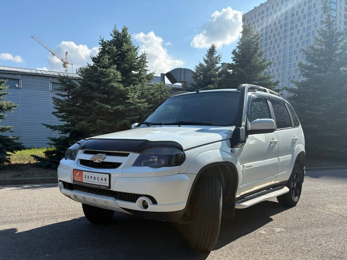 car-image