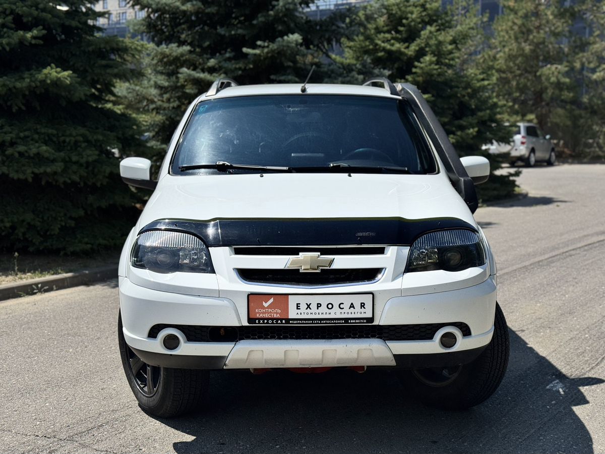car-image